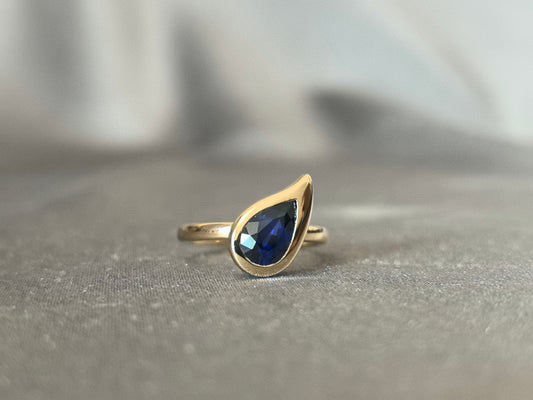 Pear-shaped Lab-Grown Diamond Pinky Ring | Blue Gemstone | Full Halo Setting