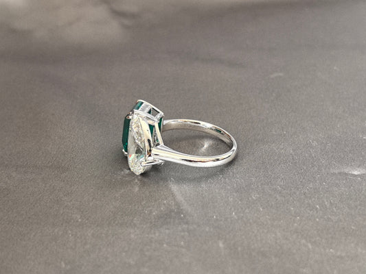 GR-002|Toi et Moi Style Ring|Emerald & Diamond Two-Stone Ring|Prong Set|Luxury Bridal Jewelry