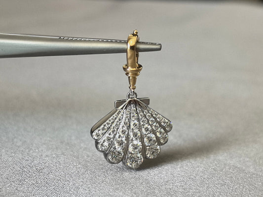 0.8ct 5.3g 18K Gold Shell Pendant | Full Pavé Lab Diamonds | Textured Back | Ethical Luxury