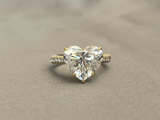 5-Prong Heart-Shaped Lab Diamond Ring Adorned with a Galaxy of Diamonds