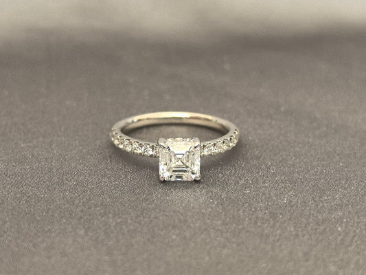 Ashoka Cut Laboratory Diamond Half-Set Ring | 14K Gold | Four-Prong Setting | Architectural Elegance