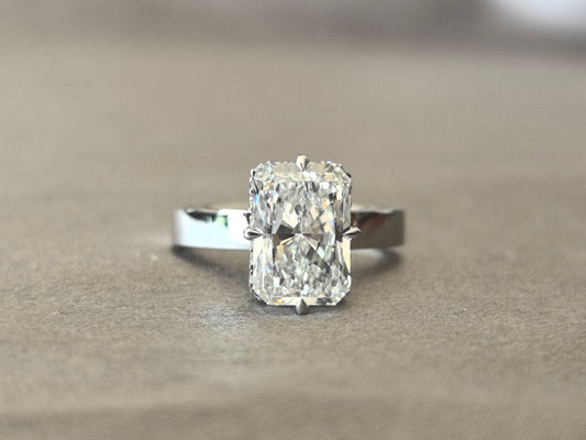 Brilliant Cut Ring | Wide Band | Four-Prong Setting in North, South, East, and West Directions | Lab-Grown Diamond