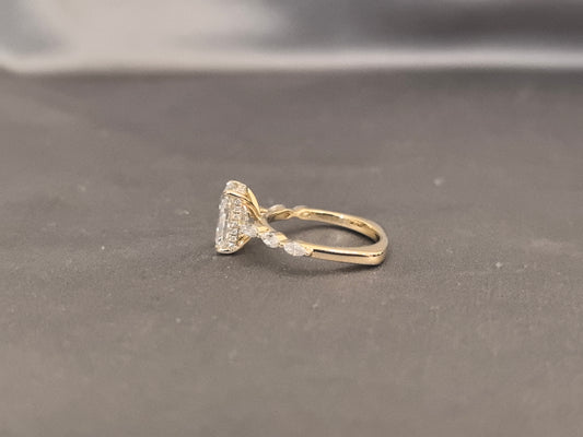 RD-004 |Radiant-Cut Diamond Ring| Marquise-Side Accent Engagement Ring | 4-Prong Set