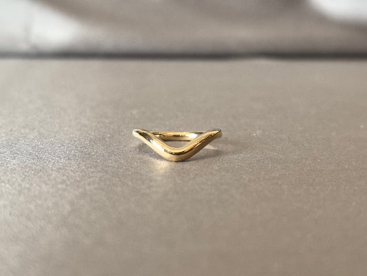 BW-010 | Curved V-Shaped Gold Ring for Engagement Rings | Durable Snag-Free Finish | Timeless Curved Promise Ring