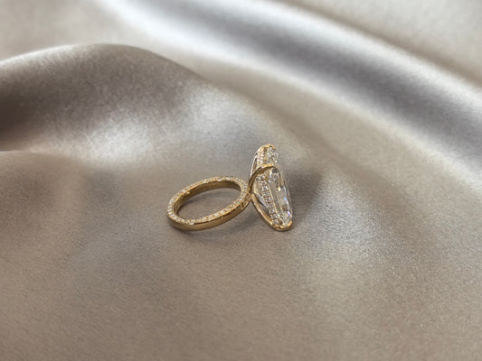 RD-007 | Radiant-Cut Diamond Engagement Ring | Full Pave Band | Four-Prong-Set | Sophisticated Anniversary Gift Ring