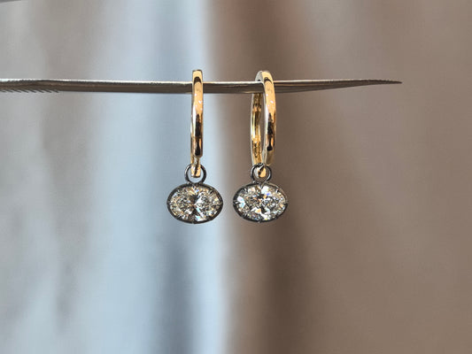 E-022 | Black Rhodium-Plated Prong-Set Diamond Earrings | Smooth Bezel Settings for a Sleek, Modern Look