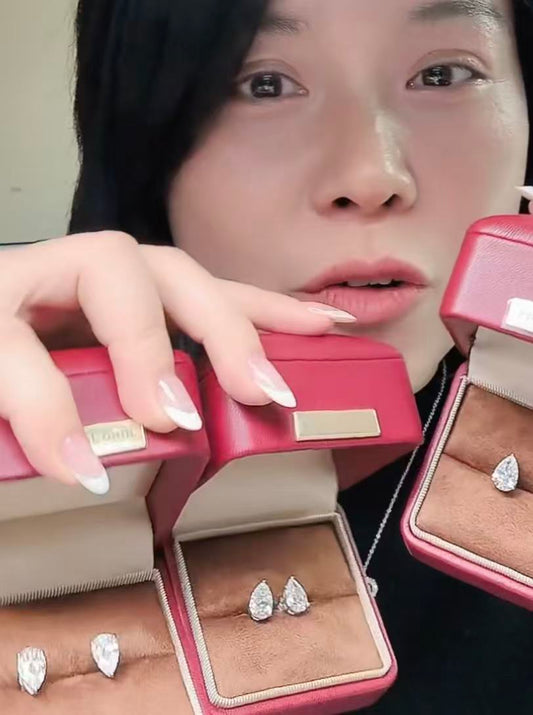 Juno Diamond a link for nzzzz to pay the balance for the earstuds