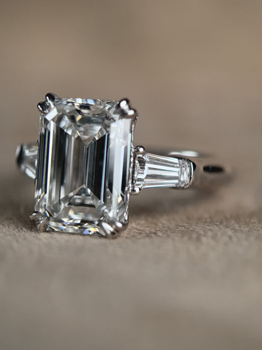 Juno Diamond Emerald Cut & T-Cut Three-Stone Ring
