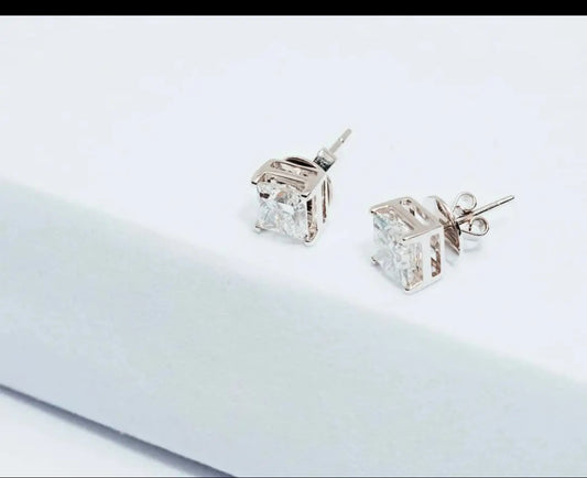 Juno Diamond Studs and band for Okinawa the remaining