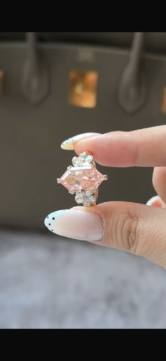 Juno Diamond Pink Dutch marquise ring