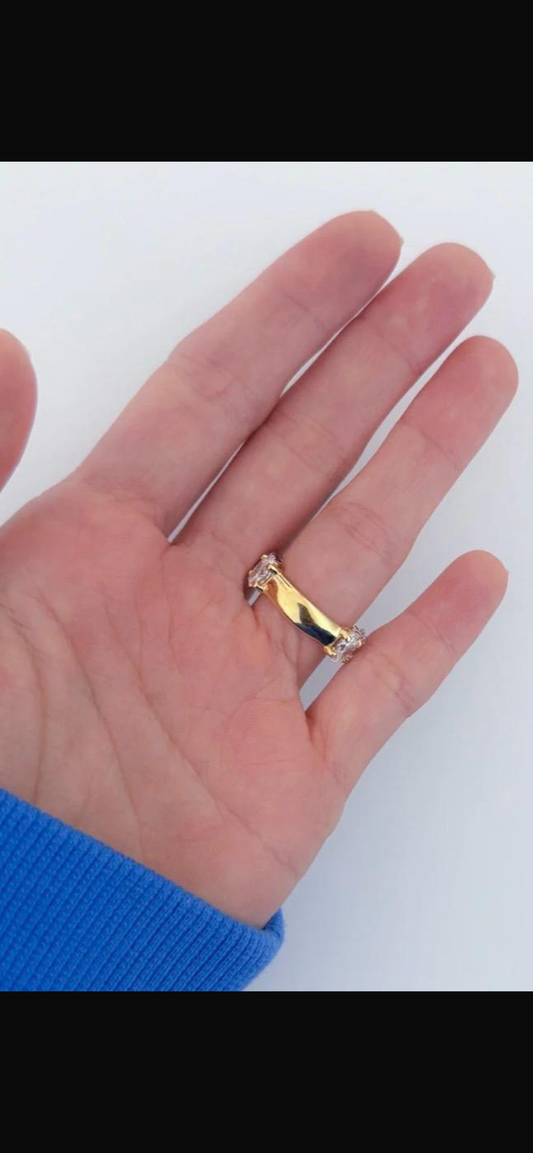 Juno Diamond A link for summer to pay