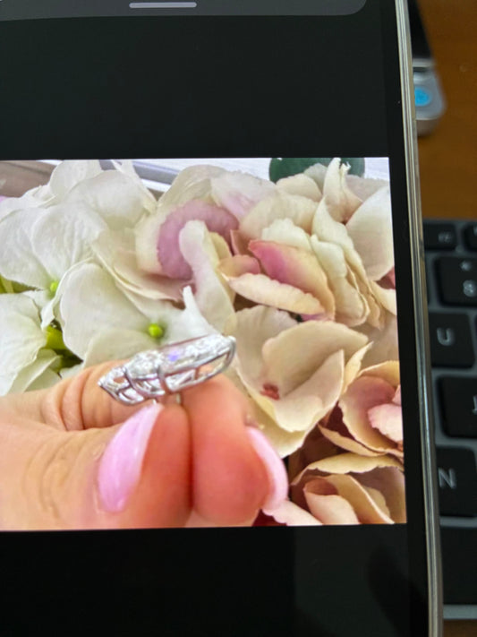 Juno Diamond A link to pay 5 carat each pear studs