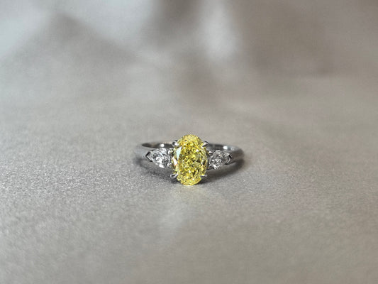 1.3ct 3.8g Fancy Vivid Yellow Oval Pear Three-Stone Ring
