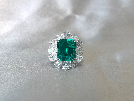 10.6ct 14g Sunflower Emerald Lab Gemstone Ring | Floral Design