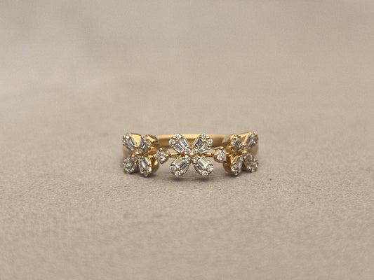 Three-Petal Floral Half-Eternity Band Ring in 18K Gold | Lab-Grown Diamonds | Vintage Inspired