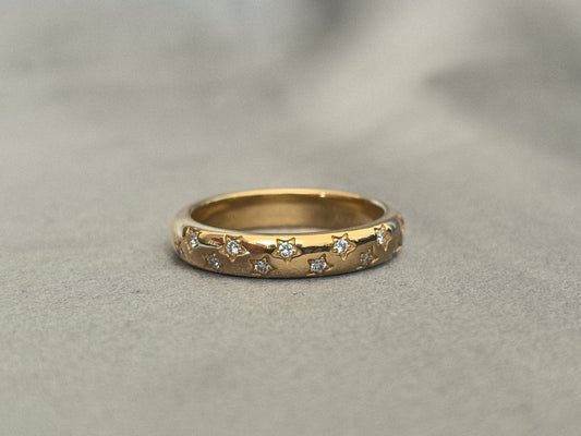 Ring composed of 12 little stars | 18k gold | Lab diamond