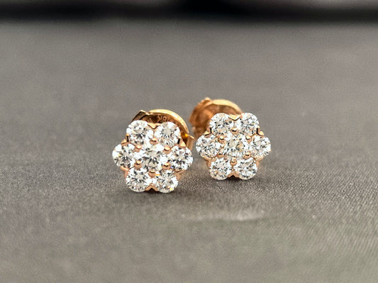 Flower-shaped stud earrings | lab-grown diamonds | 18k gold
