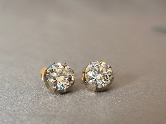 E-025 | Round Brilliant-Cut Diamond Stud Earrings | Milgrain Bezel | Four-Prong Set | Hypoallergenic Fine Gold Jewelry
