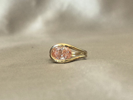 1.8 Carat Oval Pink Lab-Grown Diamond Ring | Half-Band Design | Bezel Setting Design