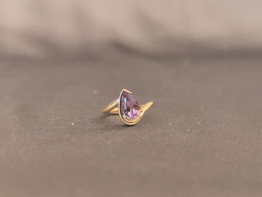 PE-015 |Pear Shape Diamond Ring | Bezel Setting | Curved Shank