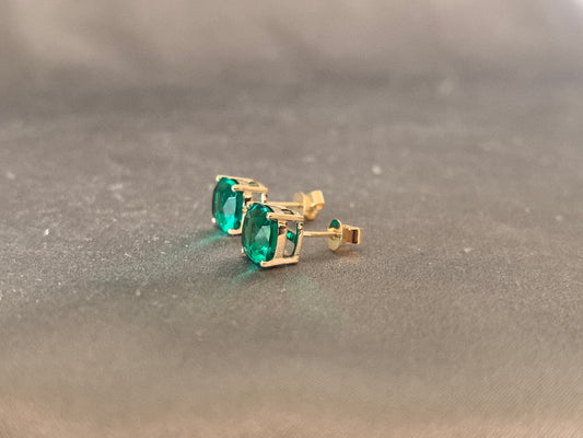 E-015 | Round Emerald Gemstone Earrings | Four Prong Setting | Unique Design