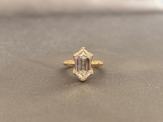 MA-016 |Custom Cut Marquise Diamond Ring | Round Shank | Fine Engraving