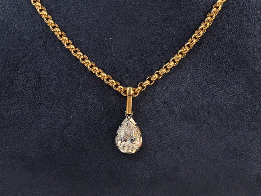 N-003 | Pear-Cut Lab Diamond Solitaire Pendant Necklace | Prong-Set | Finger-Elongating Teardrop Design