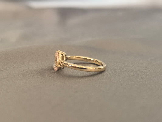 PE-007|Toi et moi yellow and pink diamond ring|Emerald-cut yellow and pear-cut|4-prong set
