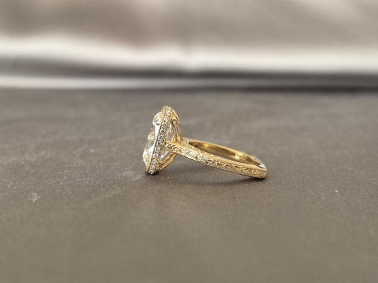 CU-003|Vintage cushion-cut lab diamond engagement ring|Bezel set|Hand-engraved scrollwork band|Milgrain-edged diamond halo setting