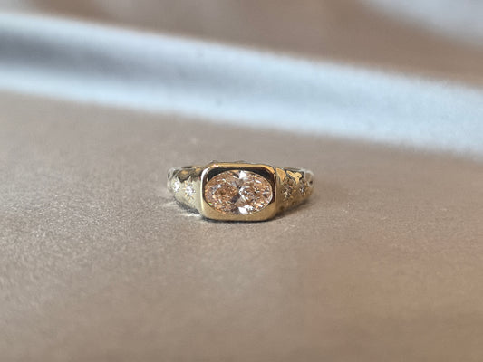 OV-44|Oval-cut lab diamond signet ring|Bezel Set|Brown diamond|Molten hammered gold texture|