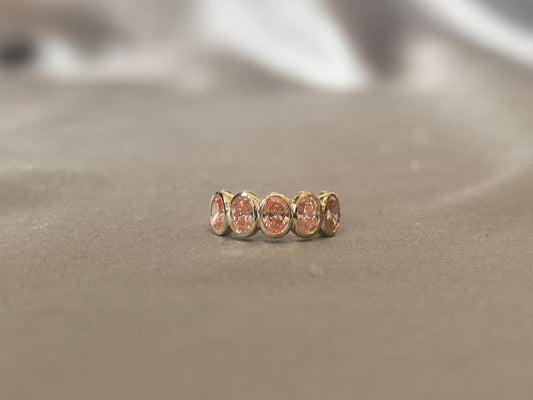 OV-038|Oval-cut pink lab diamond half eternity ring|Bezel-set champagne diamond wedding band|Scratch-resistant setting|Delicate five-stone design