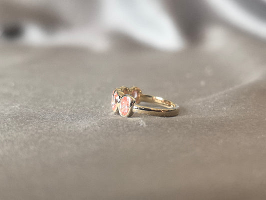 OV-038|Oval-cut pink lab diamond half eternity ring|Bezel-set champagne diamond wedding band|Scratch-resistant setting|Delicate five-stone design