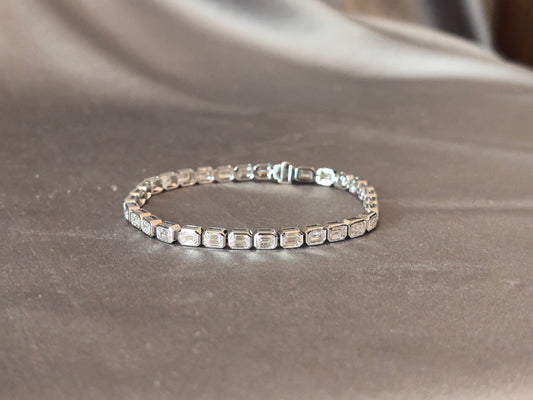 B-011 | Lab-Grown Diamond Emerald-Cut Bezel Tennis Bracelet | Hypoallergenic Fine Jewelry | Durable Box-Style Clasp Closure