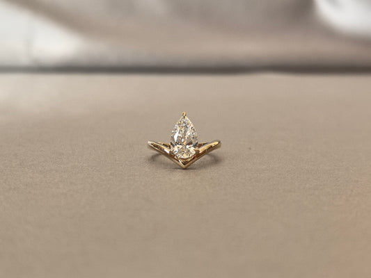PE-021 | Pear-Cut Lab-Grown Diamond Contour Solitaire Ring | Sleek V-Shaped Contour Diamond Design | Prong-Set Low-Profile Setting