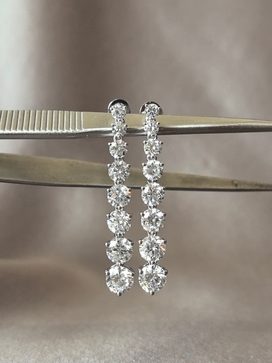 E-021 | Graduated Diamond Drop Earrings | Four-Prong-Set | Delicate Link Construction