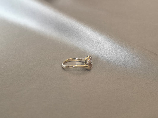 C-003 | Oval-Cut Pink Diamond Bezel-Set Bypass Ring | Sleek Modern Bypass-Style Design | Smooth Inner Wall for All-Day Comfort Smooth Inner Wall for All-Day Comfort