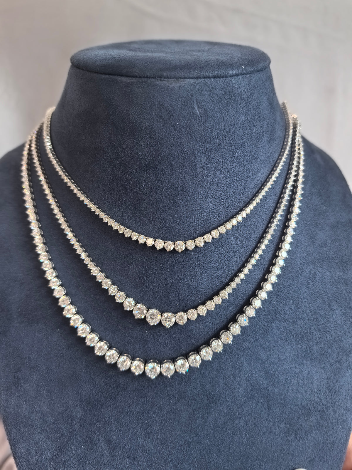 Juno Diamond N-029 | Three-Prong Graduated Round Lab-Grown Diamond Tennis Necklace Necklace