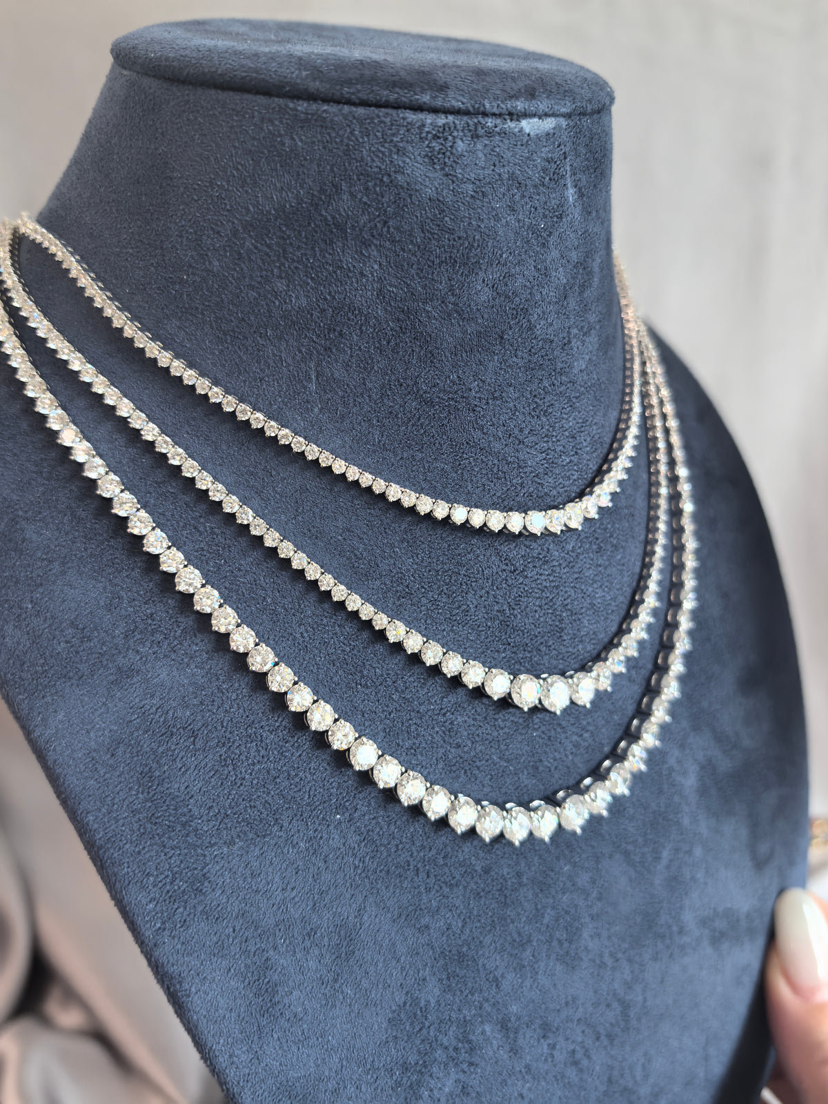 Juno Diamond N-029 | Three-Prong Graduated Round Lab-Grown Diamond Tennis Necklace Necklace