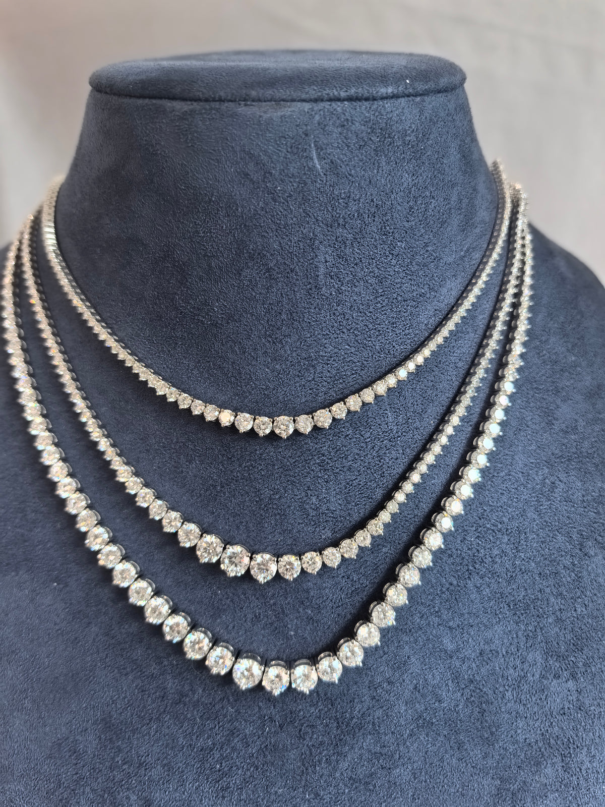 Juno Diamond N-029 | Three-Prong Graduated Round Lab-Grown Diamond Tennis Necklace Necklace