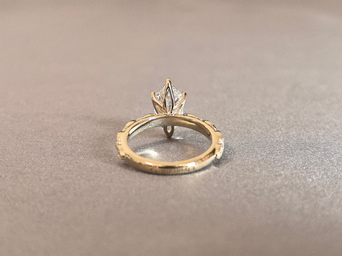 Juno Diamond MA-080 | Marquise-Cut Lab-Grown Diamond Pavé Band Prong Ring Ring