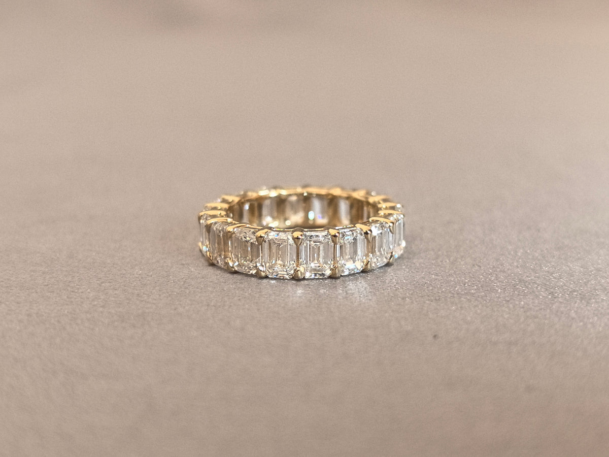 Juno Diamond EM-033 | Emerald-Cut Lab-Grown Diamond Full-Eternity Ring with Corner-Prong Setting in Yellow Gold Ring