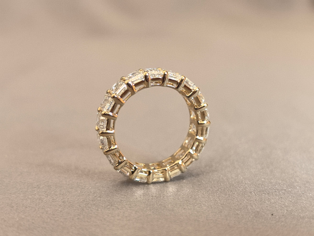Juno Diamond EM-033 | Emerald-Cut Lab-Grown Diamond Full-Eternity Ring with Corner-Prong Setting in Yellow Gold Ring
