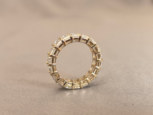 Juno Diamond EM-033 | Emerald-Cut Lab-Grown Diamond Full-Eternity Ring with Corner-Prong Setting in Yellow Gold Ring