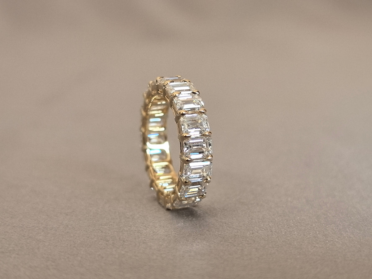 Juno Diamond EM-033 | Emerald-Cut Lab-Grown Diamond Full-Eternity Ring with Corner-Prong Setting in Yellow Gold Ring