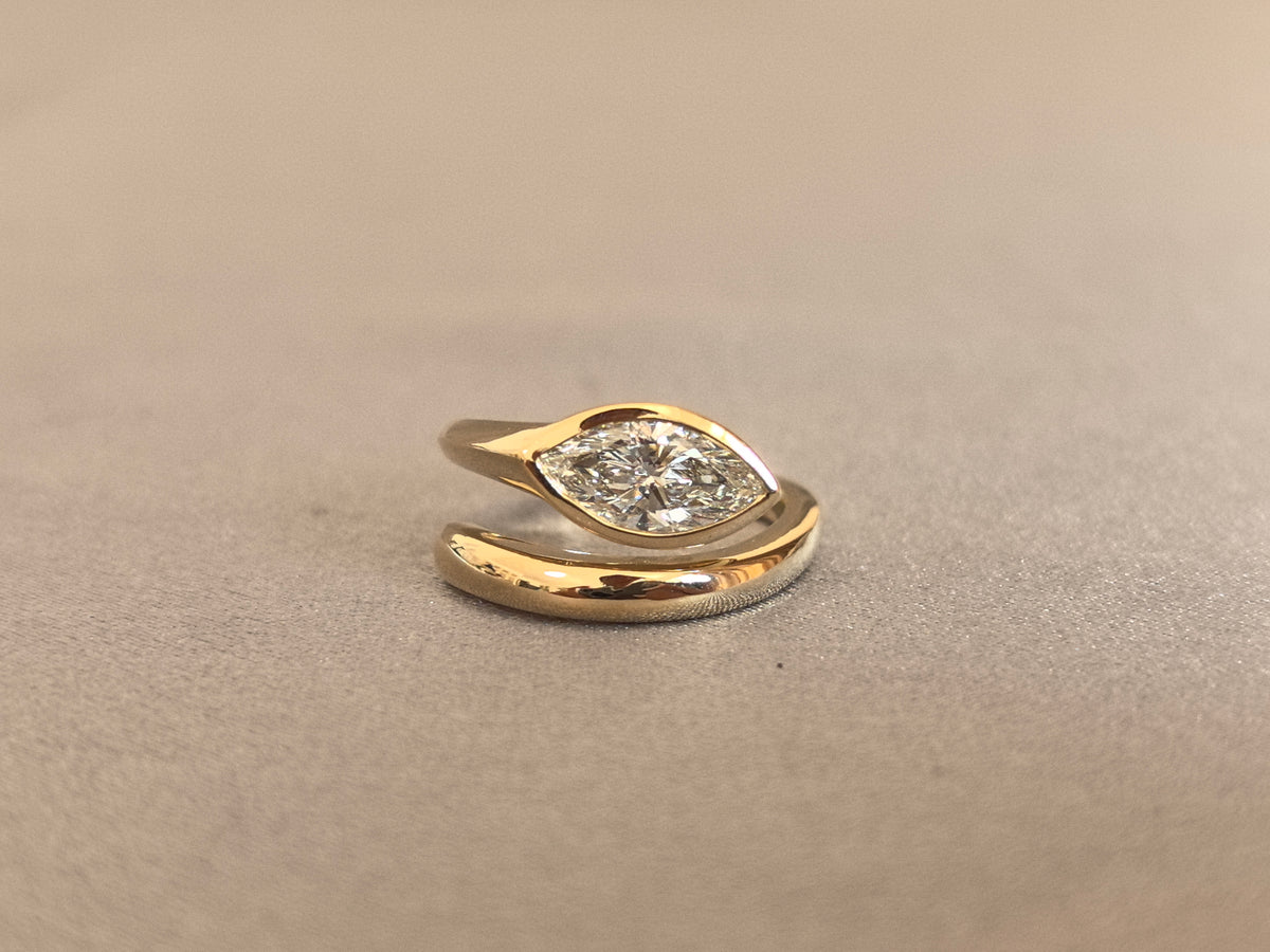 Juno Diamond MA-081 | 1 Carat Marquise-Cut Lab-Grown Diamond Wrap-Around Bezel Ring Ring
