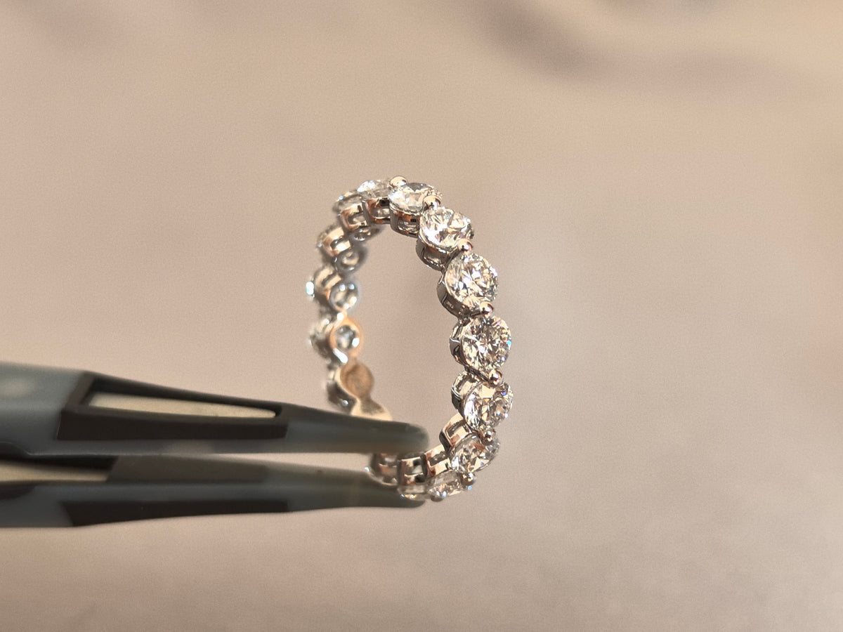 Juno Diamond RO-059 | Shared-Prong Round Lab-Grown Diamond Eternity Ring in White Gold Ring