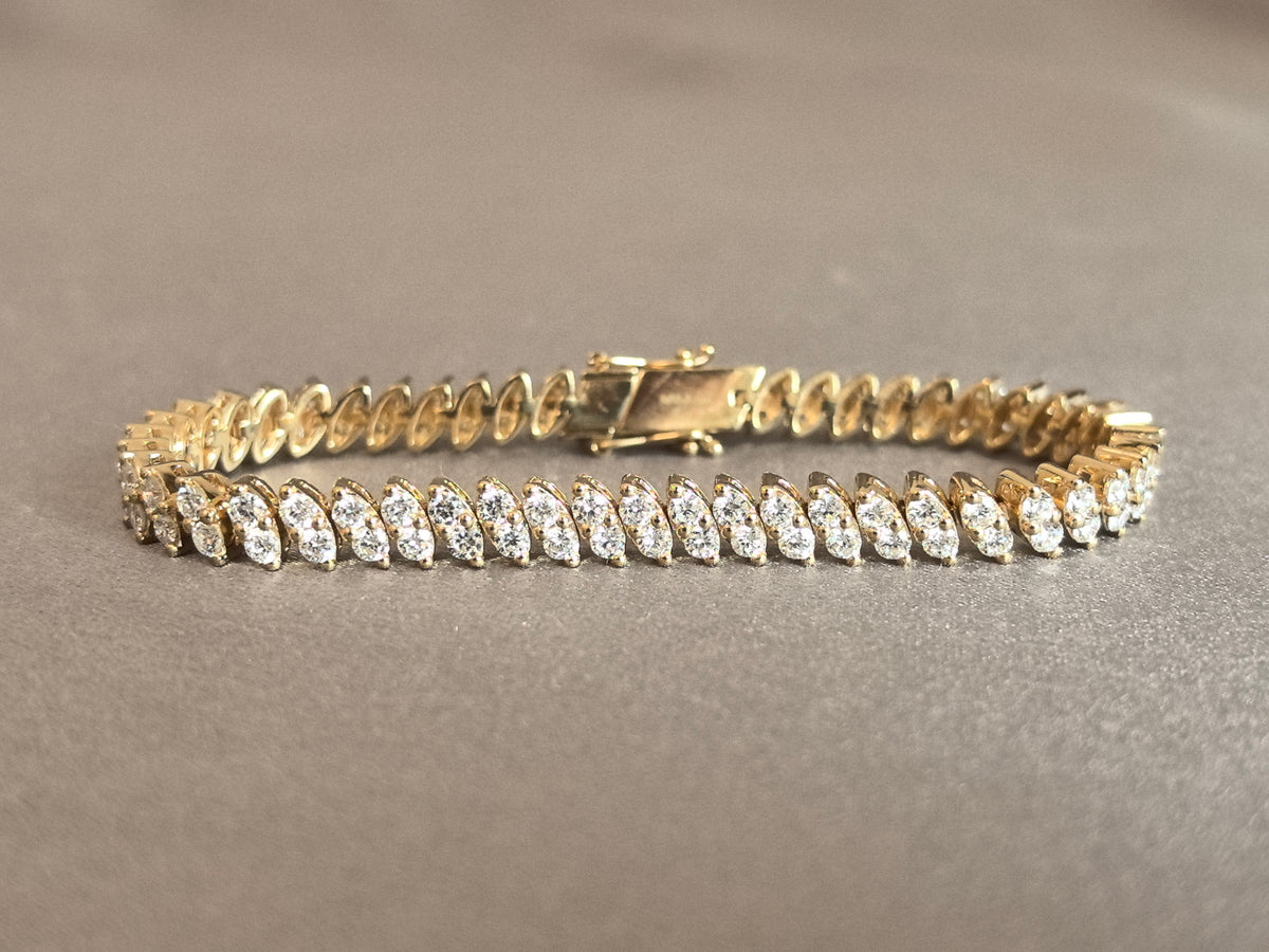 Juno Diamond B-047 | Round-Cut Lab-Grown Diamond Eternity Bracelet In Yellow Gold With Linked Marquise-Style Motifs Bracelet
