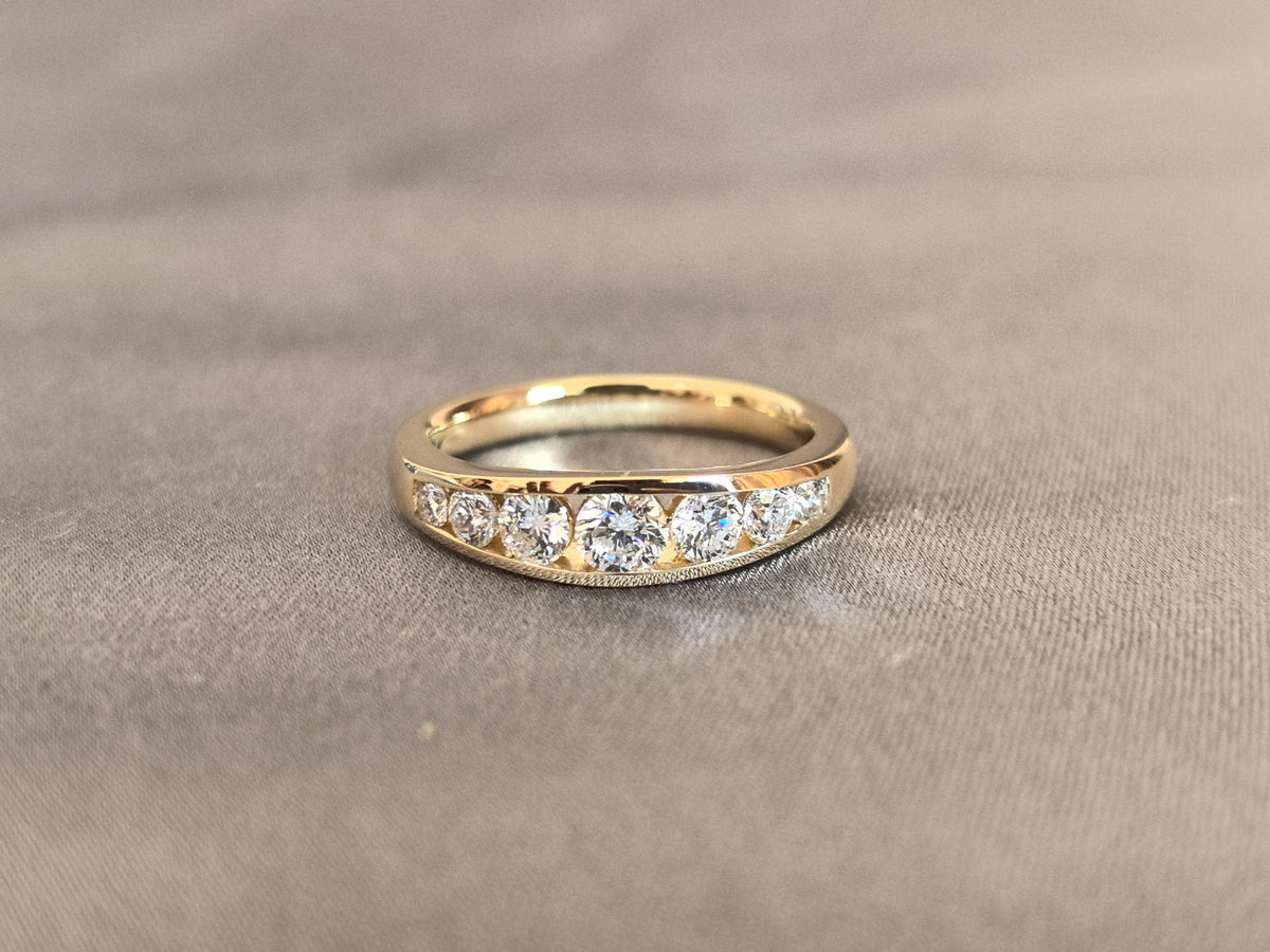 Juno Diamond RO-060 | Seven-Stone Round Lab-Grown Diamond Channel-Set Curve Ring Ring