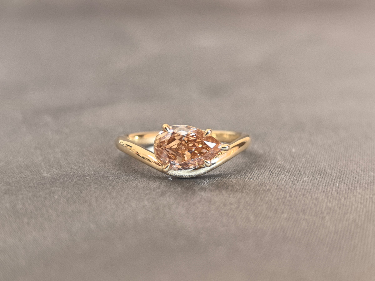 Juno Diamond PE-053 | 1.5 Carat Light Brown Pear-Cut Lab-Grown Diamond Sculptural Wave Ring Ring