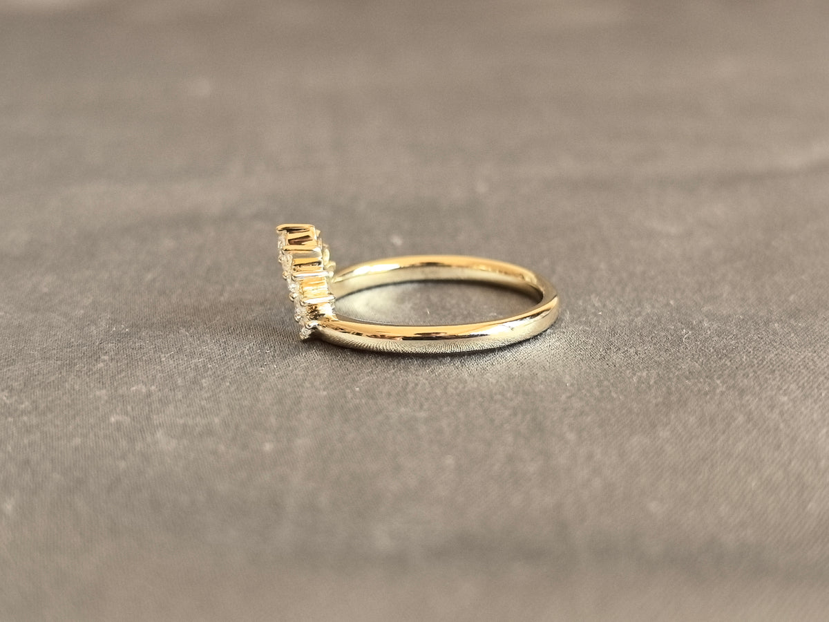 Juno Diamond RO-062 | Juno Ring With Eight Round Lab-Grown Diamonds In Sculptural Arc Ring